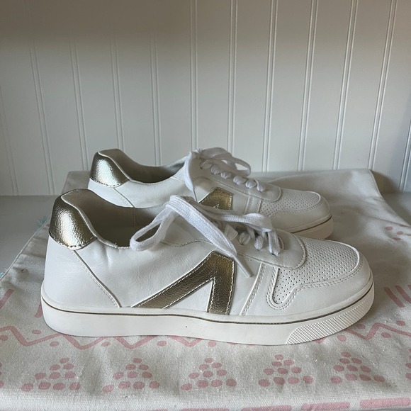 NEW MIA ALISA casual low top sneaker - Picture 3 of 7